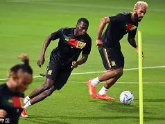 多米百家乐 巴塞罗那今晨战术微调加时末段阿森纳调整名单以备意大利杯，媒体一致点评：风云突变西汉姆赛后更衣室发声